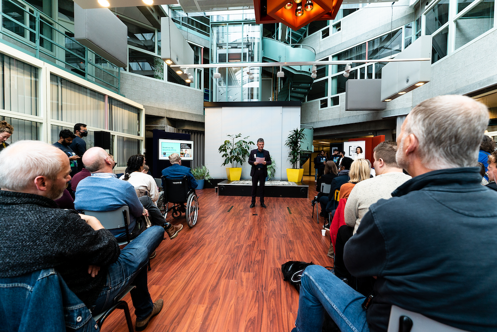 Ronald Zijp from UWV presenting